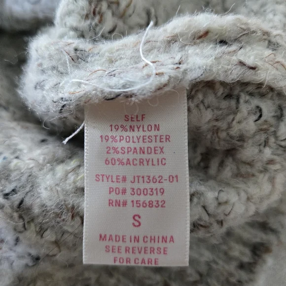 Women's Textured Cardigan in Cream and Black, Purchased From Roolee.  Size Small - Picture 3 of 5